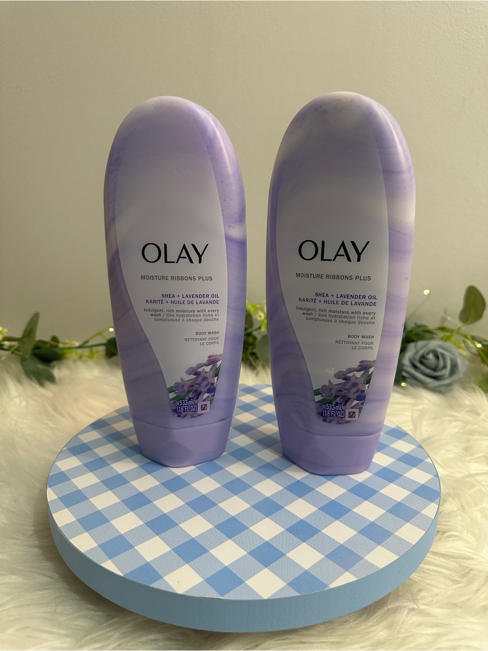 OLAY Lavender Moisture Ribbons Plus Body Wash - Lavender Purple